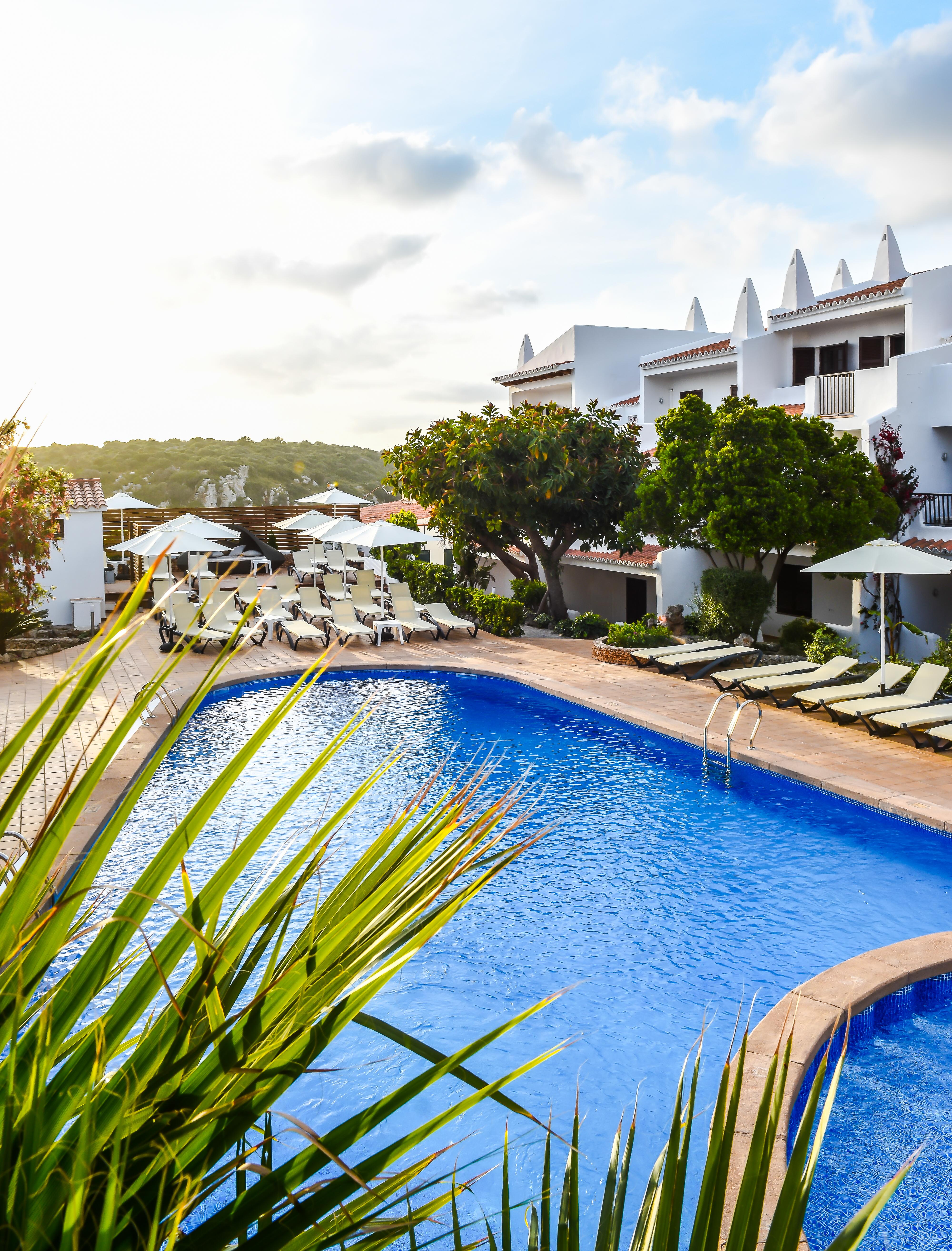 Aparthotel Nelva Resort Cala En Porter  エクステリア 写真